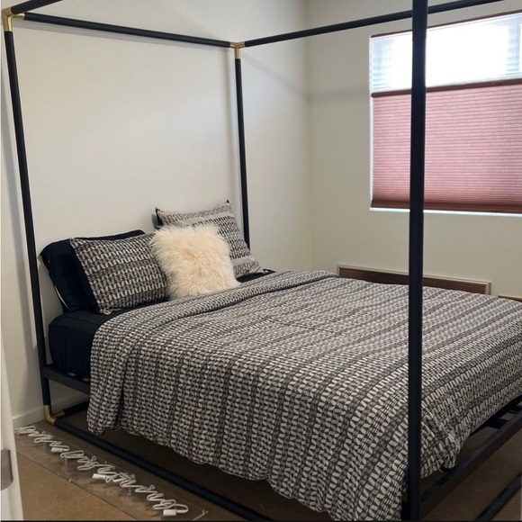 West Elm Bedding West Elm Queen Size Modern Duvet Cover 2 Shams